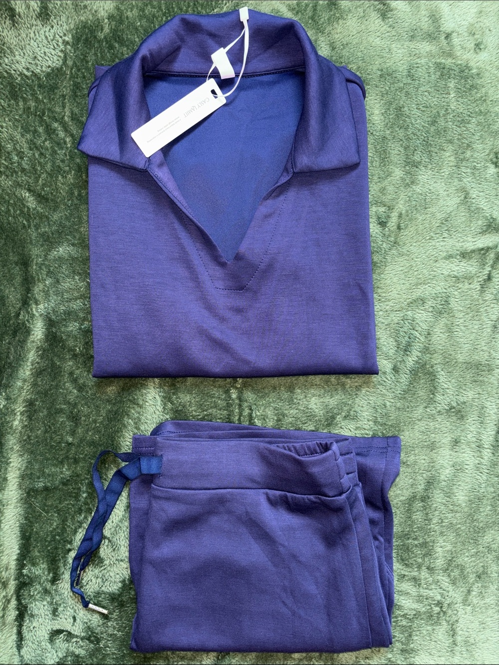 Women’s Matching Athletic Set - Navy Blue
